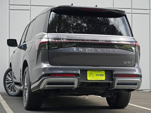 Used 2025 INFINITI QX80 Luxe AWD/4WD image 6