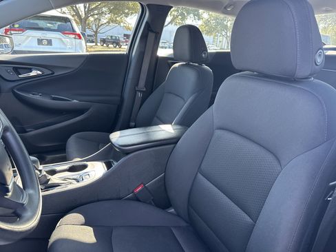 Used 2024 Chevrolet Malibu LT image 14
