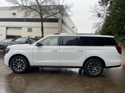 Used 2025 Ford Expedition Max Platinum image 7