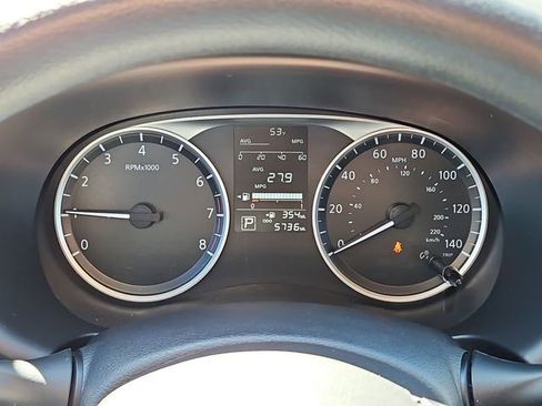 Certified 2025 Nissan Kicks Play S image 4