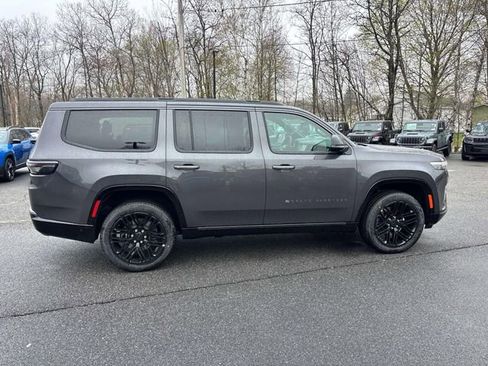 New 2026 Jeep Grand Wagoneer Limited AWD/4WD image 2