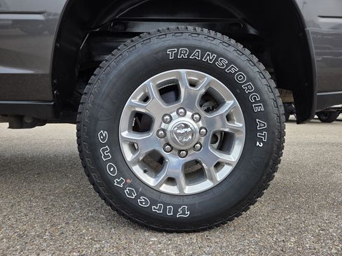 Used 2024 RAM 2500 Laramie w/ Safety Group AWD/4WD image 9