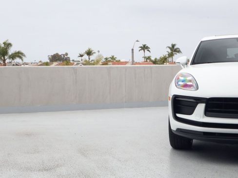 New 2026 Porsche Macan AWD/4WD image 12