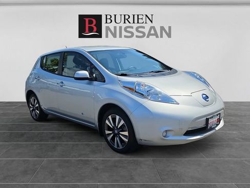 Used 2016 Nissan Leaf SV FWD image 7