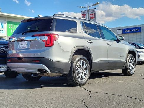 Used 2023 GMC Acadia SLT AWD/4WD image 33