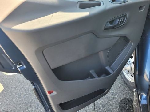 New 2026 Ford Transit 250 148 Medium Roof Extended AWD image 7
