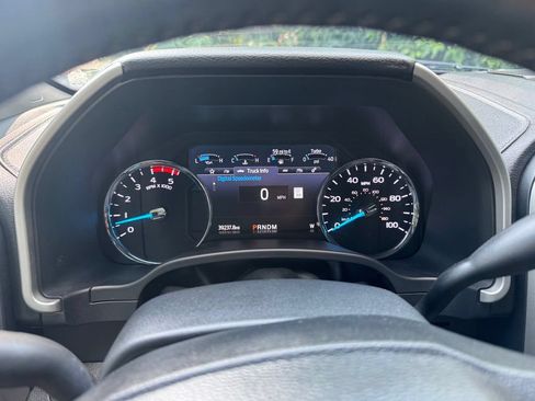 Used 2021 Ford F250 Lariat w/ FX4 Off-Road Package AWD/4WD image 25
