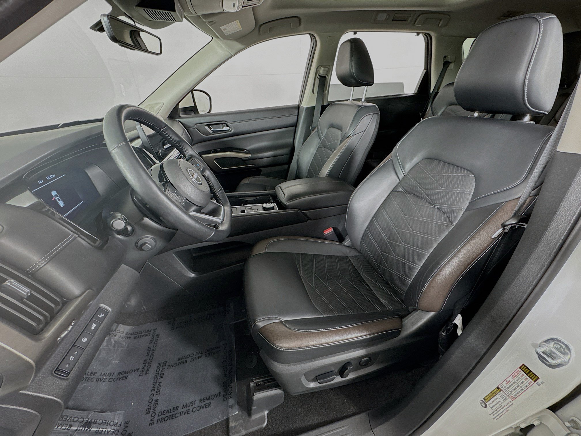 Used 2024 Nissan Pathfinder Platinum AWD/4WD image 12