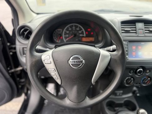 Used 2019 Nissan Versa S FWD image 17