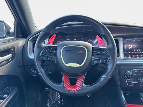 Used 2018 Dodge Charger R/T RWD image 16