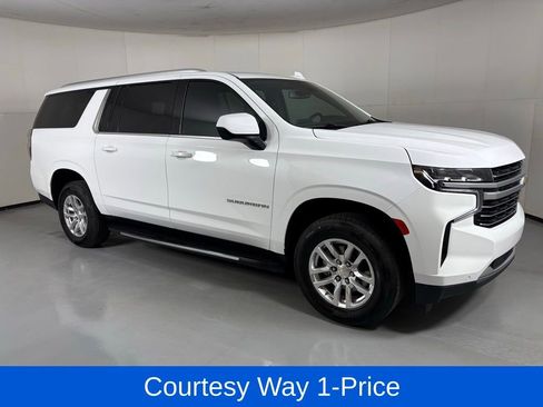 Used 2024 Chevrolet Suburban LT RWD image 12