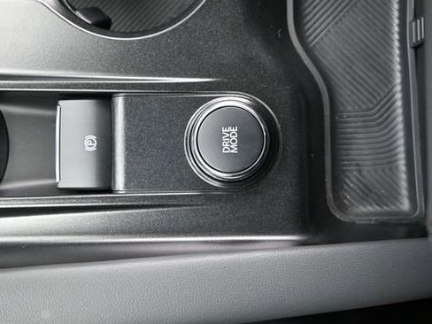 Used 2026 Ford Explorer Active image 34