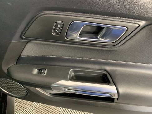 Used 2022 Ford Mustang GT RWD image 30
