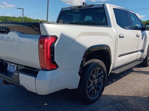 Used 2024 Toyota Tundra Platinum AWD/4WD image 5