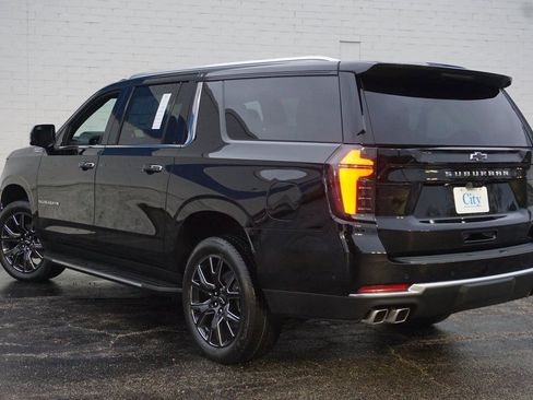 New 2026 Chevrolet Suburban High Country image 7