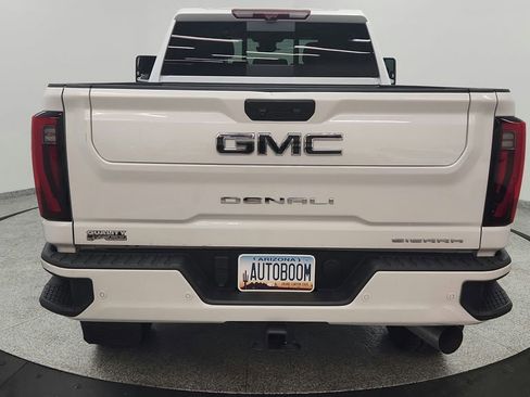 Used 2024 GMC Sierra 3500 Denali Ultimate image 17