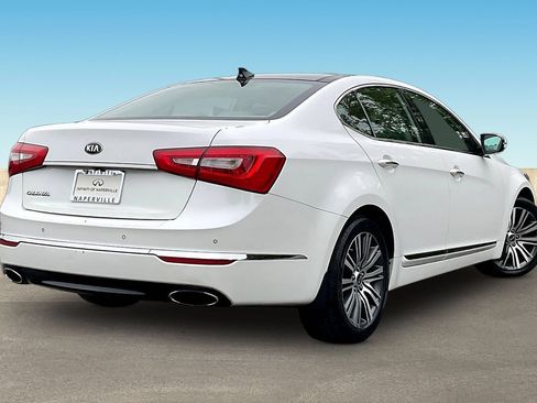 Used 2015 Kia Cadenza Premium w/ Luxury Package FWD image 5