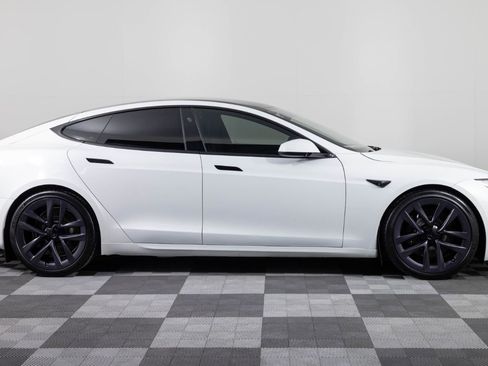 Used 2021 Tesla Model S Plaid image 9