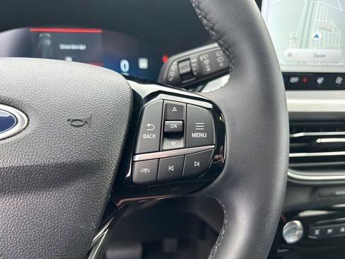 Certified 2023 Ford Escape Platinum AWD/4WD image 21