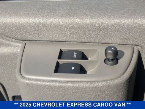 New 2025 Chevrolet Express 3500 Extended RWD image 13