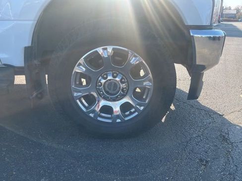 Certified 2022 Ford F250 Lariat w/ Chrome Package image 5