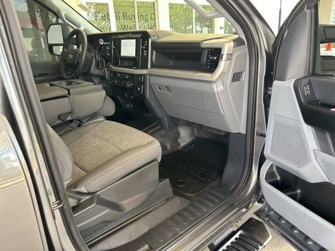 Used 2025 Ford F450 XL w/ FX4 Off-Road Package AWD/4WD image 29