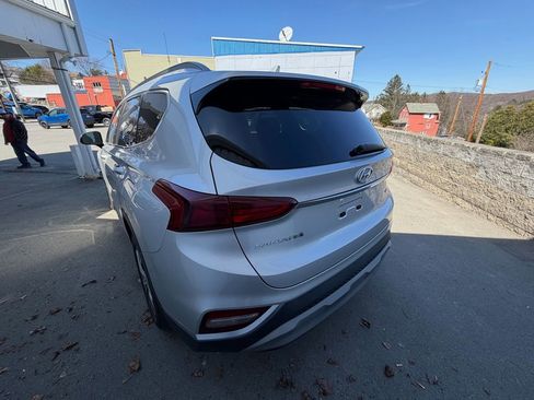 Used 2019 Hyundai Santa Fe SEL AWD/4WD image 2