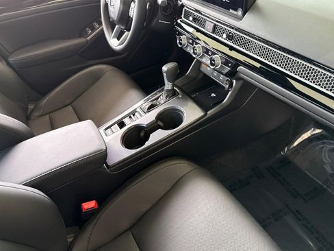 Certified 2025 Honda Civic Sport Touring image 31