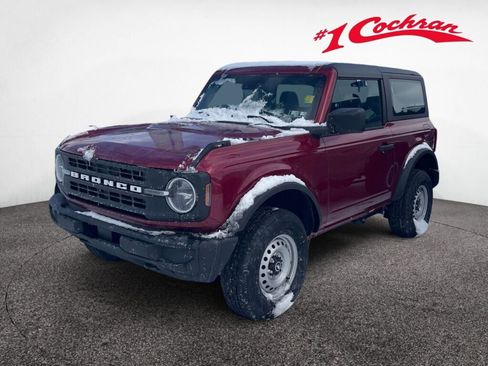 New 2025 Ford Bronco Base image 3