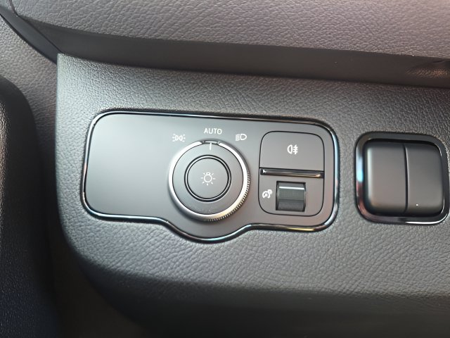 Used 2023 Mercedes-Benz Sprinter 3500 image 11