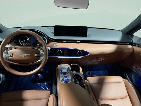 Used 2025 Genesis GV70 2.5T w/ Advanced Package image 11