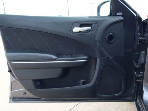Used 2016 Dodge Charger R/T w/ Navigation & Travel Group RWD image 34