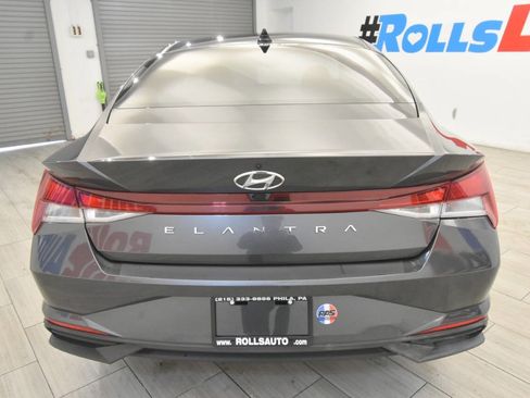Used 2021 Hyundai Elantra SEL image 4