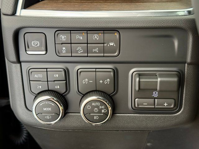 New 2026 Chevrolet Tahoe High Country AWD/4WD image 37
