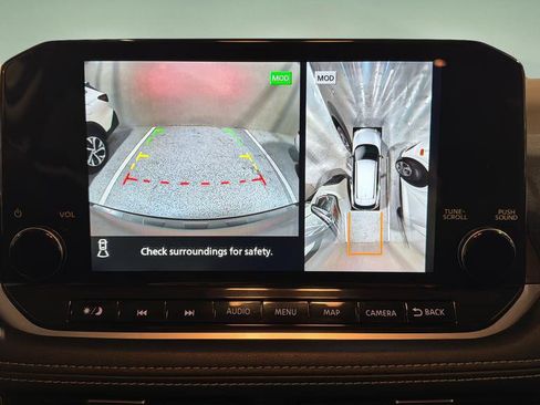 Used 2022 Nissan Rogue Platinum w/ Head-Up Display Package image 29