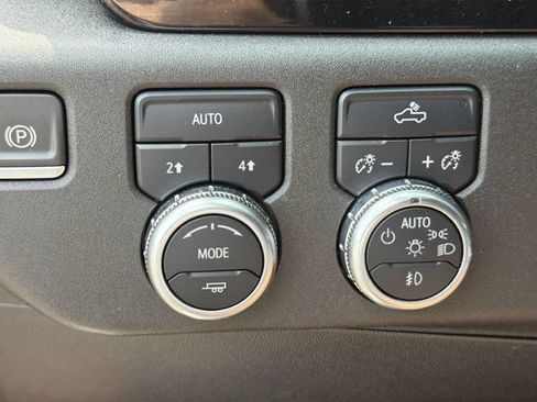 Used 2022 GMC Sierra 1500 Elevation w/ Max Trailering Package AWD/4WD image 28
