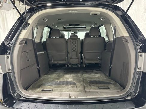 Used 2016 Honda Odyssey Touring Elite image 51