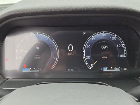 New 2025 Jeep Grand Cherokee L Laredo image 15