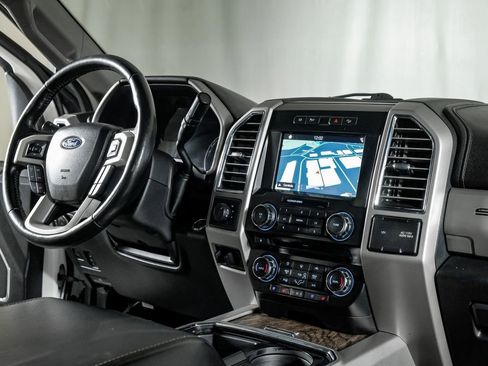 Used 2017 Ford F350 Lariat w/ Lariat Ultimate Package image 23