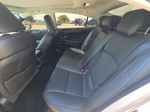 Used 2021 Lexus ES 350 w/ Premium Package FWD image 5