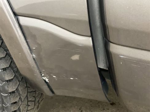 Used 2019 RAM 1500 Laramie image 29