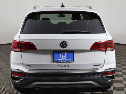 Used 2023 Volkswagen Taos SEL AWD/4WD image 15