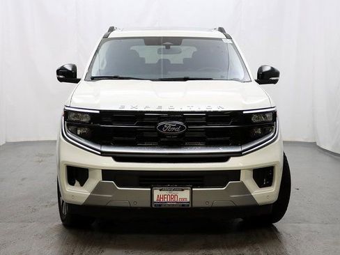 New 2025 Ford Expedition Max Platinum w/ Driver's Package image 5