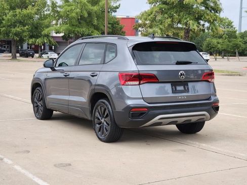 Used 2022 Volkswagen Taos S FWD image 7