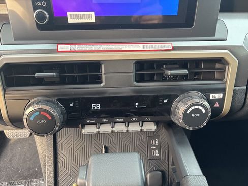 New 2025 Toyota Tacoma TRD Off-Road image 28