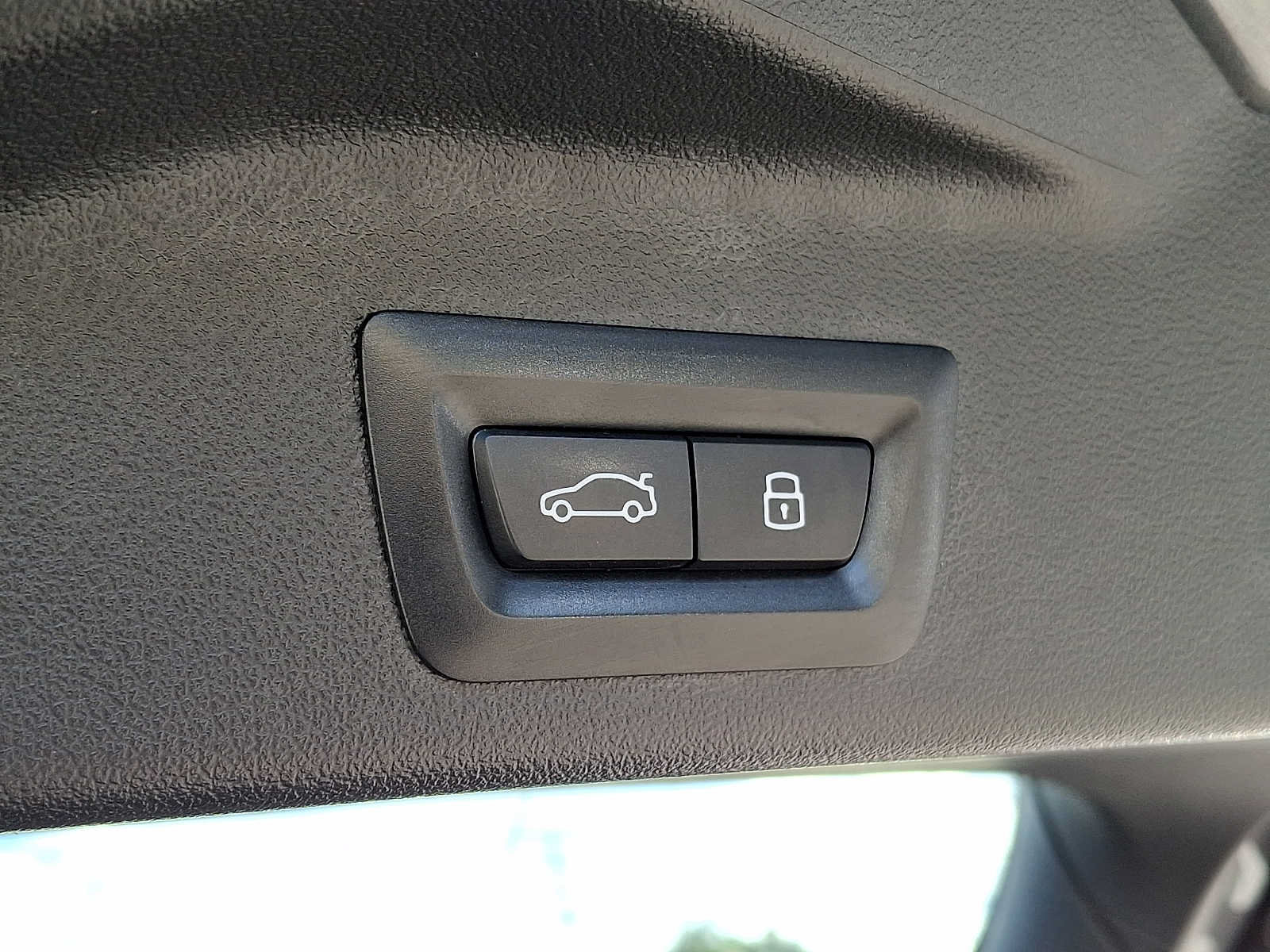 Used 2024 BMW X5 M60i AWD/4WD image 27