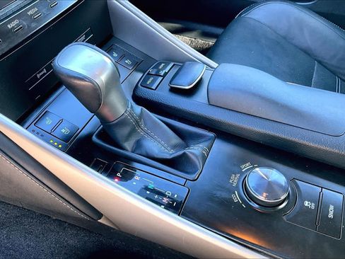 Used 2014 Lexus IS 250 w/ Luxury Package w/Gray Wood image 15