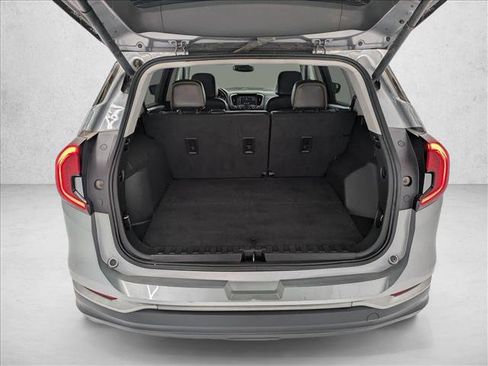 Used 2023 GMC Terrain AT4 image 6