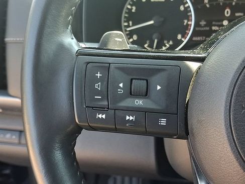 Used 2023 Nissan Pathfinder SL w/ Lighting Package (N92) AWD/4WD image 22