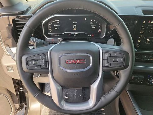 Used 2025 GMC Sierra 1500 SLT AWD/4WD image 21